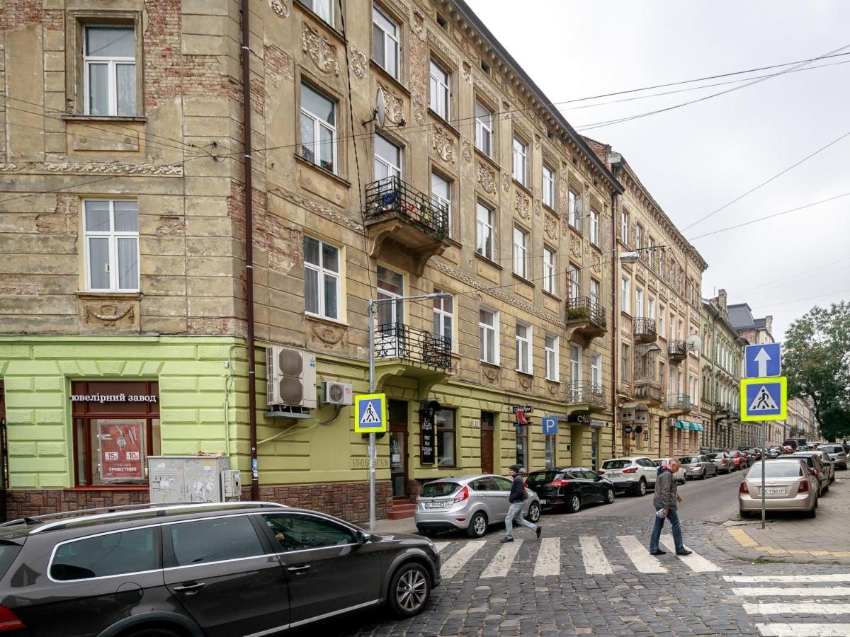 Golden Violin ! Apartments Lviv T Exterior photo