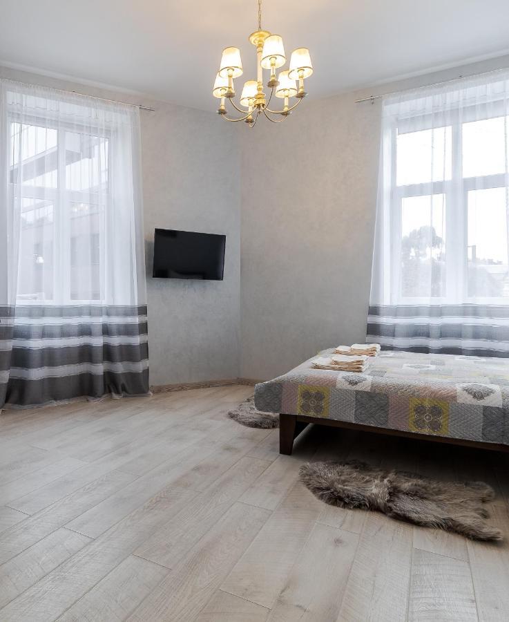Golden Violin ! Apartments Lviv T Exterior photo